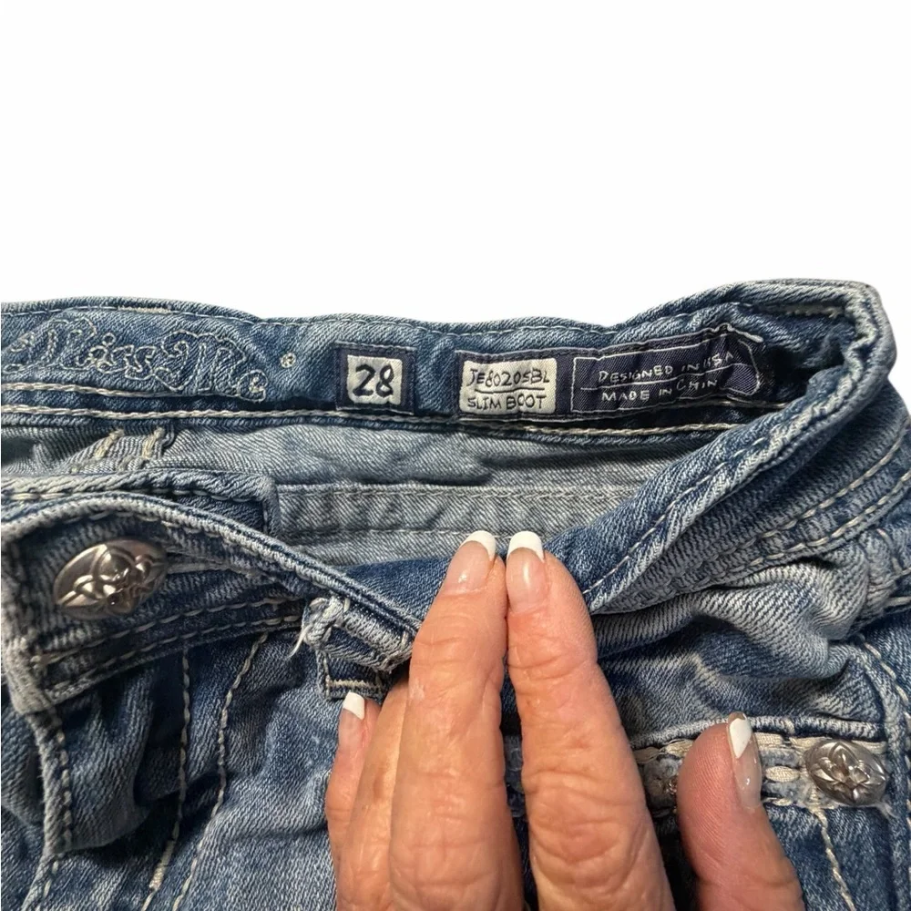 Miss Me Light Wash Embellished Flap Pocket Bootcut Jeans Sz 28 - Picture 11 of 15